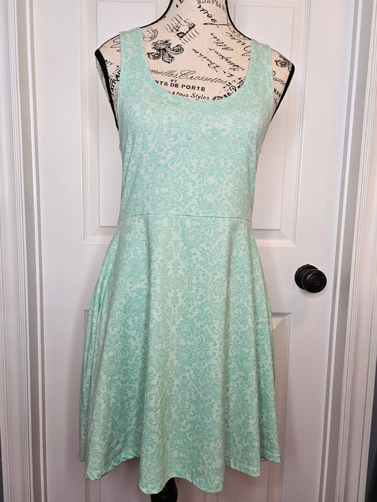 Bluenotes Dresses & Skirts - NWOT Bluenotes Mint Green Floral Lace Print Fit Flare Skater Mini Dress L